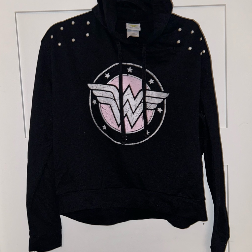 Wonder Woman cropped hoodie!